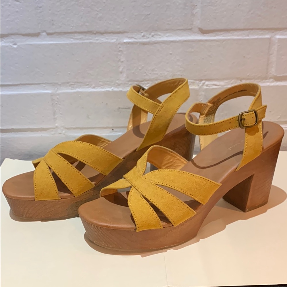 Women's Yellow Platform Sandals